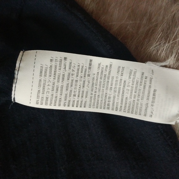 Hollister Co• Y2k Bella Swan Navy Blue Basic V-Neck Fitted Long Sleeve Shirt M - Picture 4 of 5